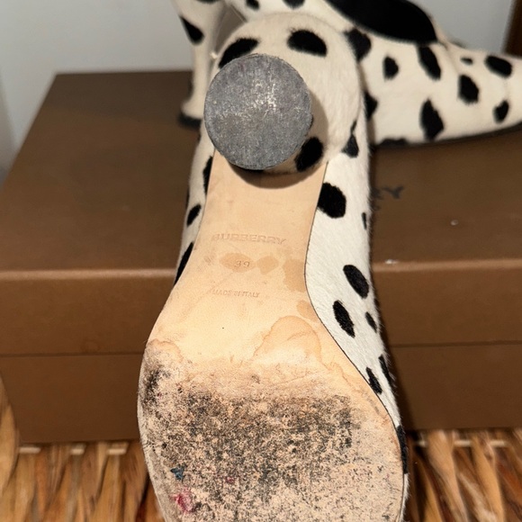 Burberry London Stylish Black and White Polka Dot Women's Heels - Picture 6 of 7